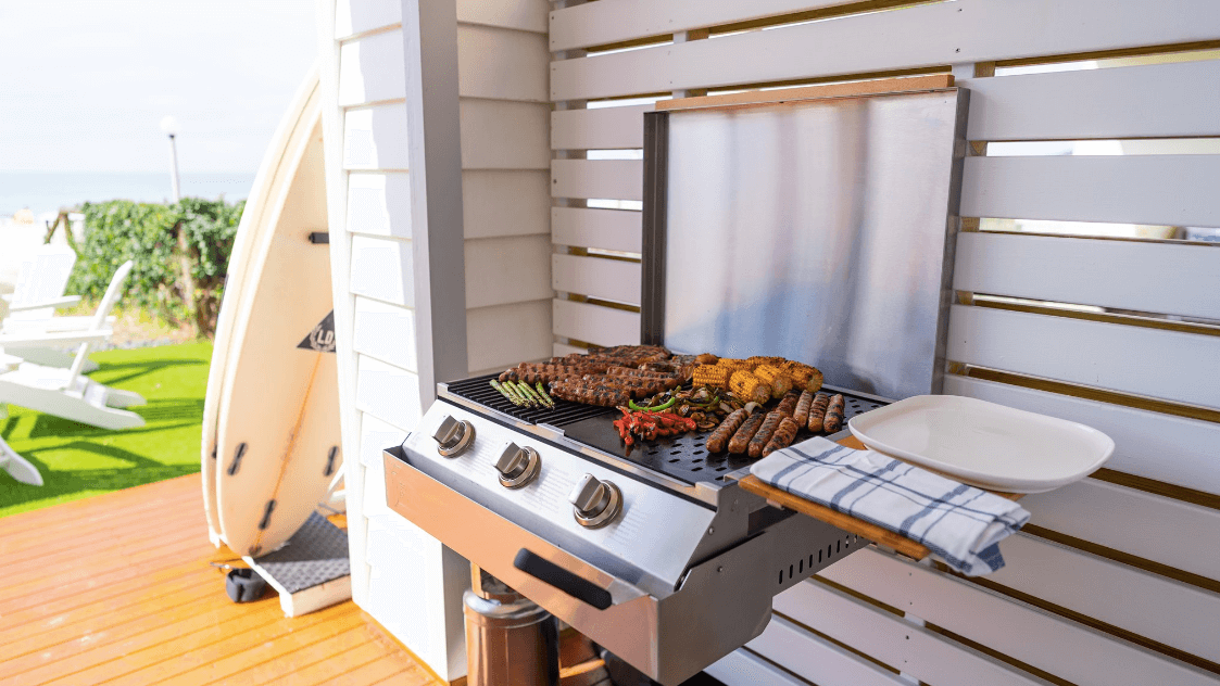 Cooking on the Space Grill 3 Burner BBQ